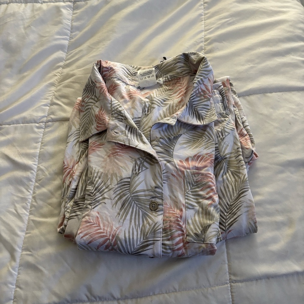 New Women's Tropical Print Pajama Set